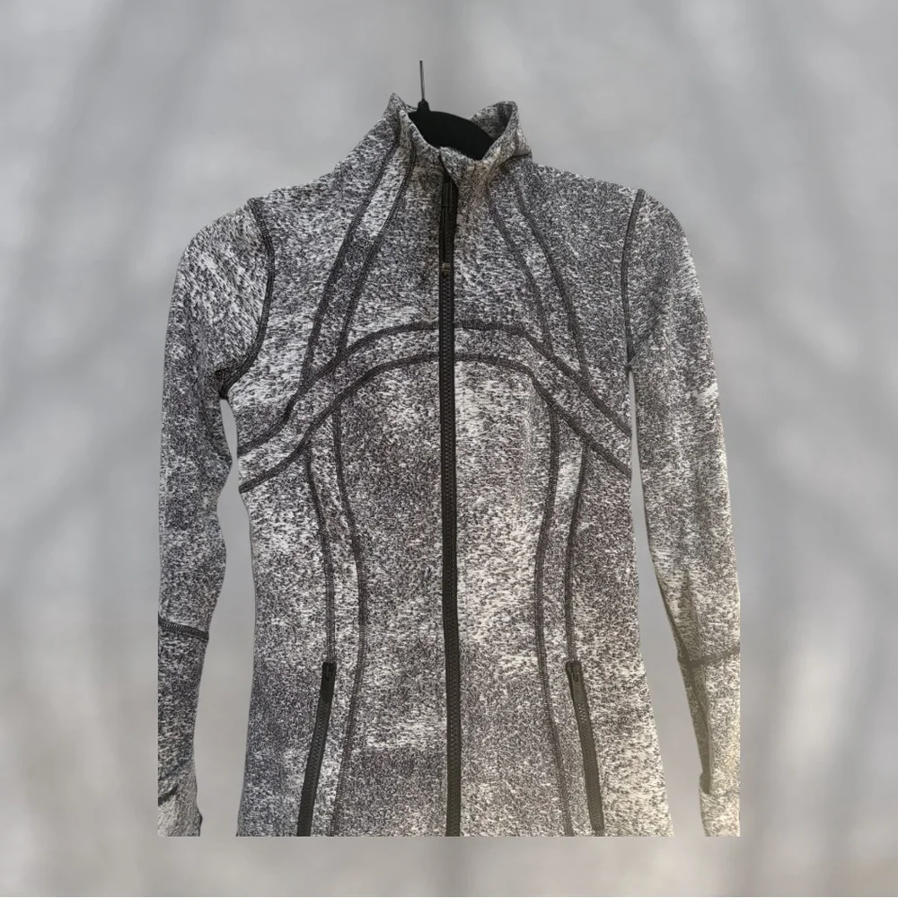 Lululemon Define Jacket - Picture 3 of 5